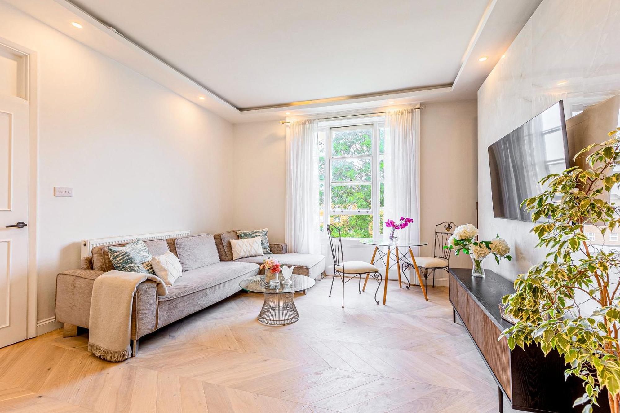 New Listing 2br Flat, 1min To Hampstead St * Londra