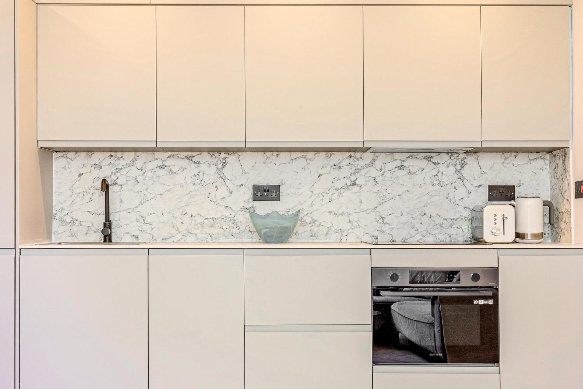 New Listing 2br Flat, 1min To Hampstead St Appartamento *